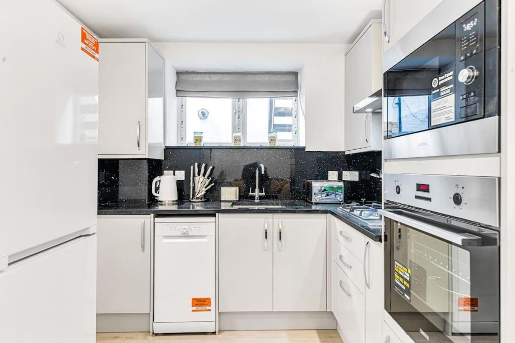 Luxstay Holland Park Apartment With Ac London Exteriör bild